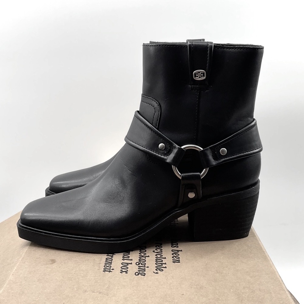 Sam Edelman Barrett Black Leather Harness Ankle Boots Square Toe Womens 8M